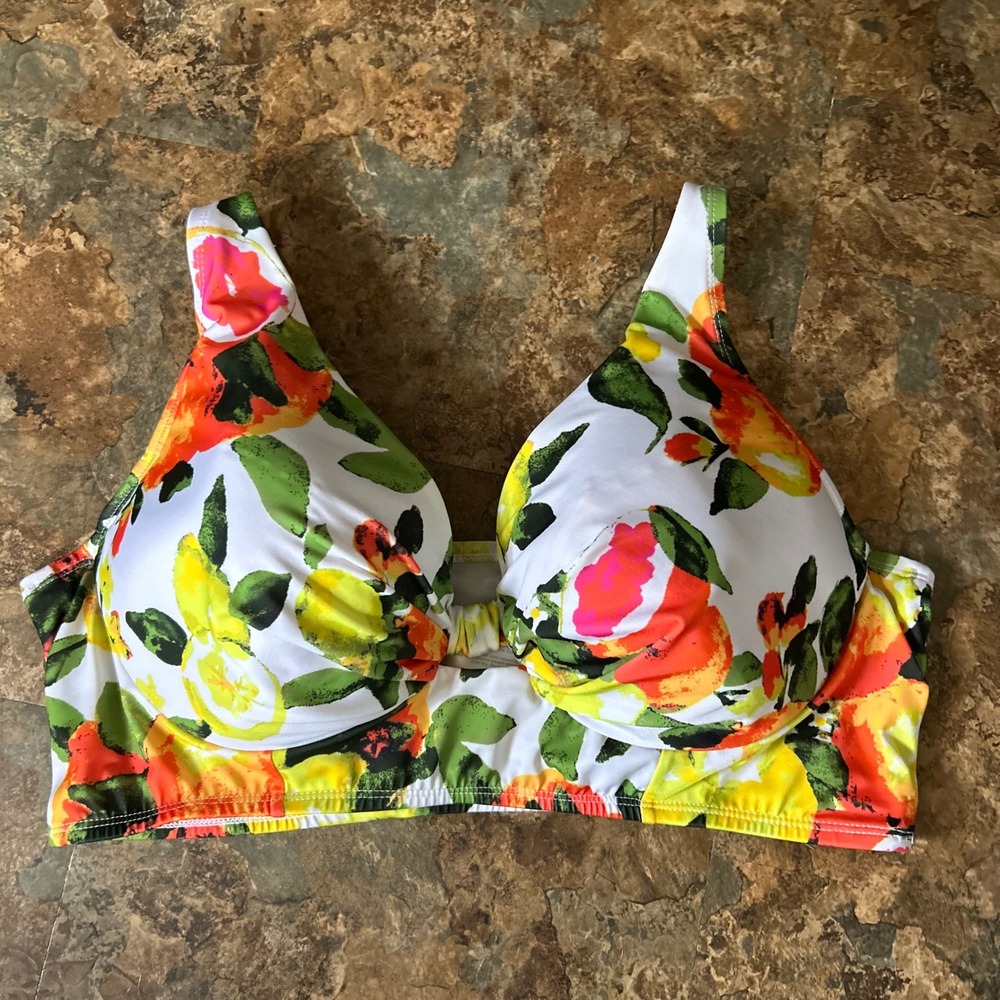 Swim By Cacique Bikini Top Womens Size 40DD Floral Plunge Swimsuit Swimwear